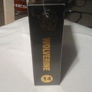 Wolverine pin  funko pop figure
